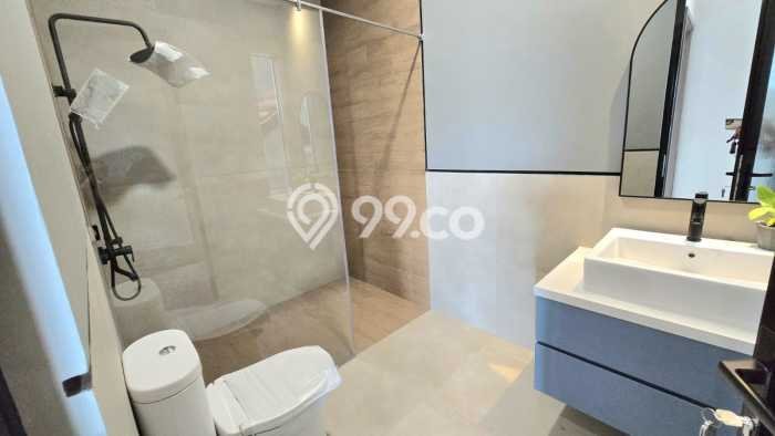 Rumah Elit LB 350m2 Siap Huni Desain Elegan di BSD, Tangerang Rumah Elit LB 350m2 Siap Huni Desain Elegan di BSD, Tangerang