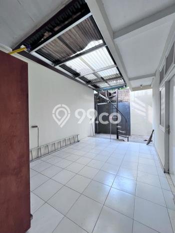 Rumah Elit Modern Siap Huni di Bintaro Tangerang Selatan Rumah Elit Modern Siap Huni di Bintaro Tangerang Selatan