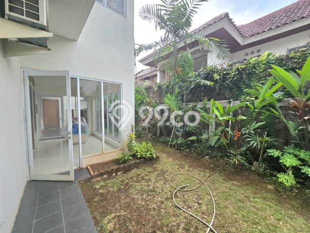 Rumah Elit Modern Tanpa Renovasi di Bintaro Tangerang Selatan Rumah Elit Modern Tanpa Renovasi di Bintaro Tangerang Selatan