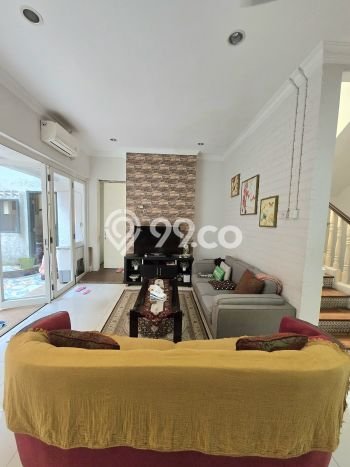 Rumah Elit Modern Siap Huni di Bintaro Tangerang Selatan Rumah Elit Modern Siap Huni di Bintaro Tangerang Selatan
