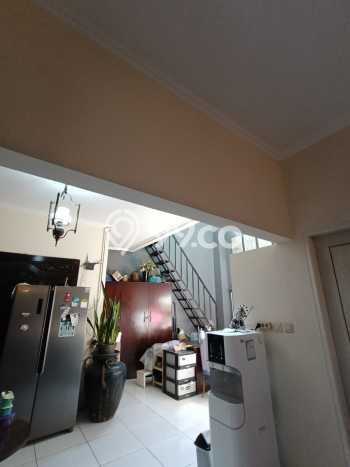 Rumah Modern Minimalis 4 KT Bisa Langsung Pindah di BSD Rumah Modern Minimalis 4 KT Bisa Langsung Pindah di BSD