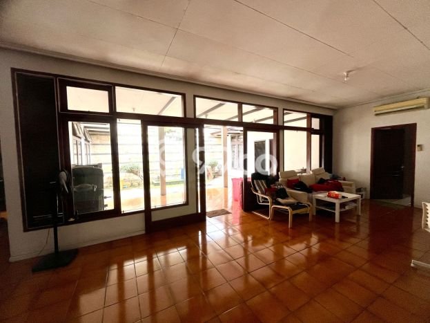 Ready to Use! Premium House LT 615m2 Desain Modern di Bintaro Ready to Use! Premium House LT 615m2 Desain Modern di Bintaro