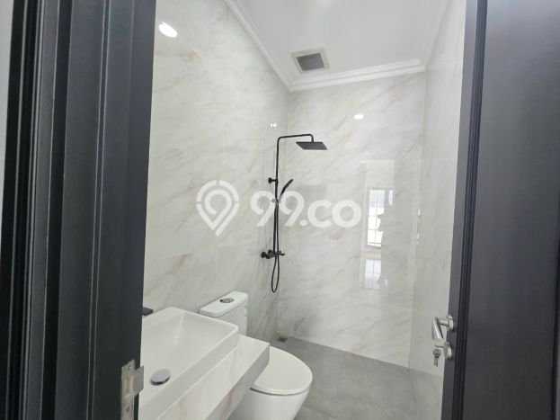 Rumah Luxury Modern Tanpa Renovasi di Bintaro Tangerang Selatan Rumah Luxury Modern Tanpa Renovasi di Bintaro Tangerang Selatan