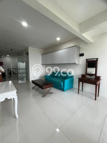 Rumah Mewah LB 194m2 Siap Huni Desain Elegan di Bintaro, Tangerang Selatan Rumah Mewah LB 194m2 Siap Huni Desain Elegan di Bintaro, Tangerang Selatan