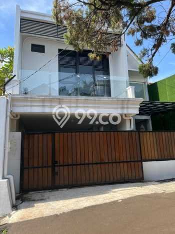 Rumah Mewah LB 194m2 Siap Huni Desain Elegan di Bintaro, Tangerang Selatan Rumah Mewah LB 194m2 Siap Huni Desain Elegan di Bintaro, Tangerang Selatan
