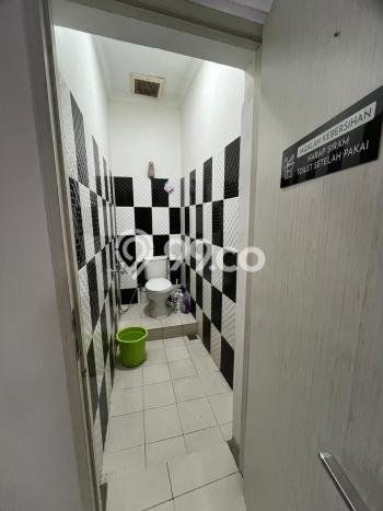 Rumah Mewah LB 194m2 Siap Huni Desain Elegan di Bintaro, Tangerang Selatan Rumah Mewah LB 194m2 Siap Huni Desain Elegan di Bintaro, Tangerang Selatan