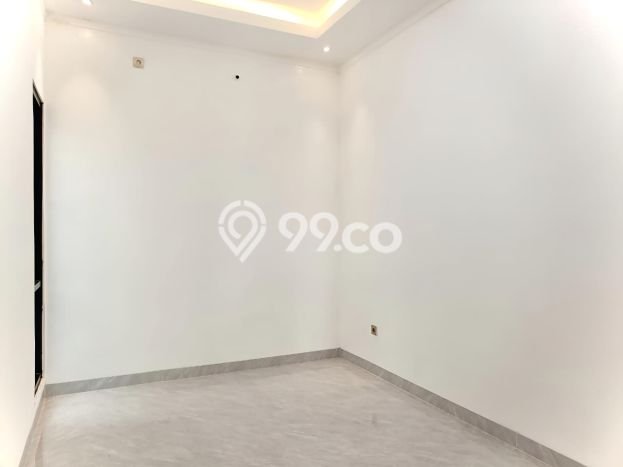 For Sale! Luxury House LT 128m2 Desain Elegan di Graha Raya For Sale! Luxury House LT 128m2 Desain Elegan di Graha Raya