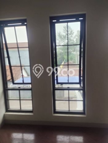 DIJUAL CEPAT! Rumah Ready Stock Area Strategis , Luas 85m2m² Bangunan 70m2m² DIJUAL CEPAT! Rumah Ready Stock Area Strategis , Luas 85m2m² Bangunan 70m2m²