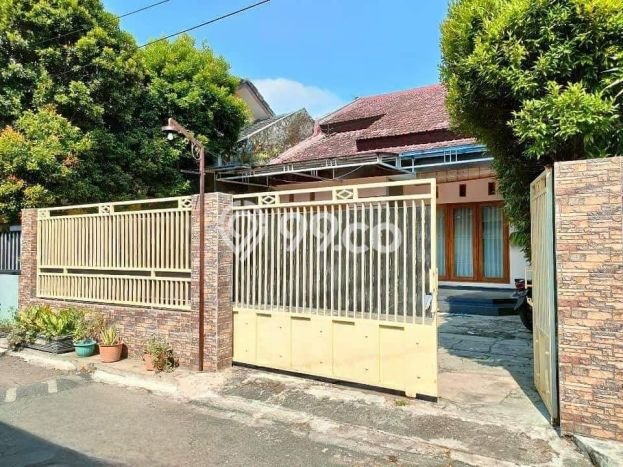 Jual Rumah Bagus Siap Huni LB 80m2 di Lowokwaru, Malang Jual Rumah Bagus Siap Huni LB 80m2 di Lowokwaru, Malang