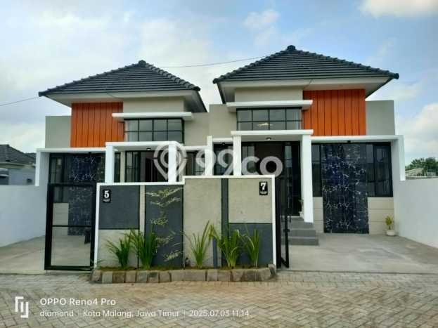 Rumah Strategis Minimalis Lb 42m2 di Sukun, Malang Rumah Strategis Minimalis Lb 42m2 di Sukun, Malang