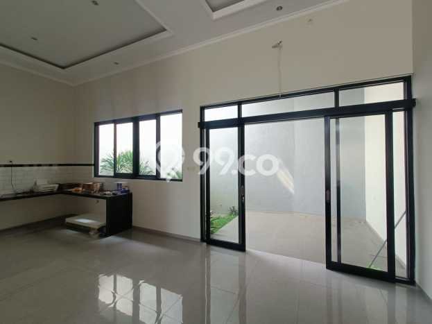 Rumah Luas Asri 4 KT Siap Huni di Sulfat Malang Rumah Luas Asri 4 KT Siap Huni di Sulfat Malang