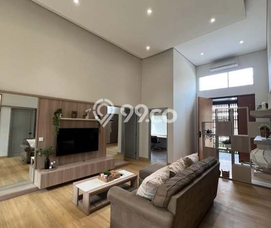 Rumah Strategis di , Bandung, LT 198m2m² Bangunan 156m2m² - HARGA NEGO! Rumah Strategis di , Bandung, LT 198m2m² Bangunan 156m2m² - HARGA NEGO!