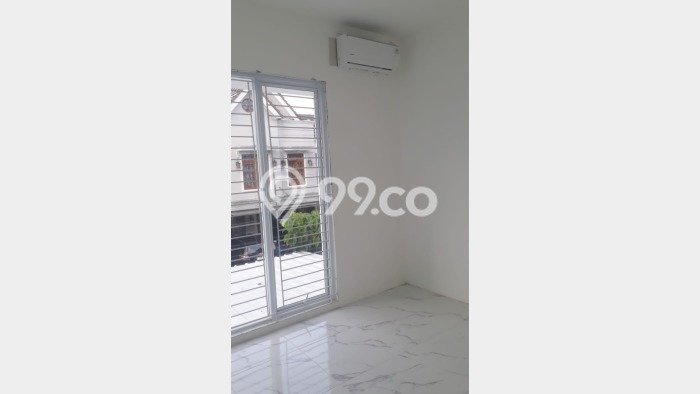 Rumah Minimalis 3 KT di Graha Raya Bintaro Tangerang Selatan Unfurnished Rumah Minimalis 3 KT di Graha Raya Bintaro Tangerang Selatan Unfurnished