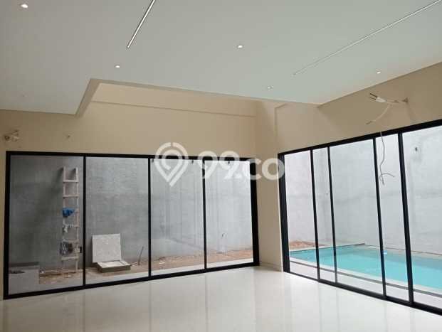 Dijual Rumah Luas Elegan Dengan View Cantik di Bintaro, Tangerang Selatan Dijual Rumah Luas Elegan Dengan View Cantik di Bintaro, Tangerang Selatan