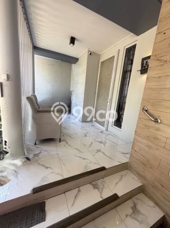 Jual Rumah Luas Elegan Dengan View Cantik di Bintaro, Tangerang Selatan Jual Rumah Luas Elegan Dengan View Cantik di Bintaro, Tangerang Selatan