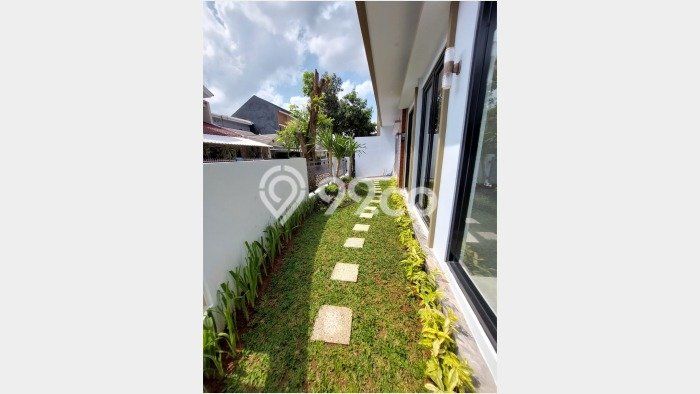 Hunian Elit LB 330m2 Siap Pakai Desain Elegan di BSD Kencana Loka, Tangerang Hunian Elit LB 330m2 Siap Pakai Desain Elegan di BSD Kencana Loka, Tangerang