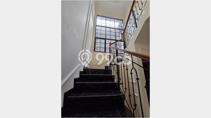Hot Offer Hunian Mewah Ideal dan Luas di BSD, Tangerang Selatan Hot Offer Hunian Mewah Ideal dan Luas di BSD, Tangerang Selatan