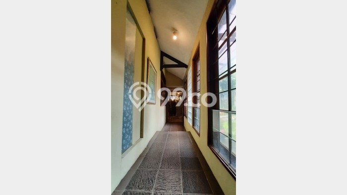 Hunian Elit LB 400m2 Siap Pakai Desain Elegan di Bintaro, Jakarta Selatan Hunian Elit LB 400m2 Siap Pakai Desain Elegan di Bintaro, Jakarta Selatan
