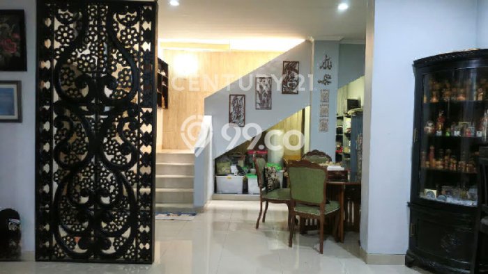 Ready to Use! Premium House LT 240m2 Desain Elegan di Lebak Bulus Ready to Use! Premium House LT 240m2 Desain Elegan di Lebak Bulus