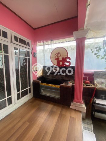 Rumah Disewakan Jakarta Selatan LT 265m2 LB 180m2 Kawasan Kemang Rumah Disewakan Jakarta Selatan LT 265m2 LB 180m2 Kawasan Kemang