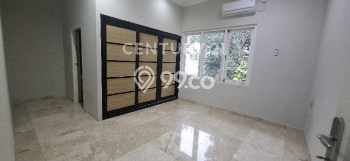 Ready to Use! Premium House LT 625m2 Desain Elegan di Cikini Ready to Use! Premium House LT 625m2 Desain Elegan di Cikini