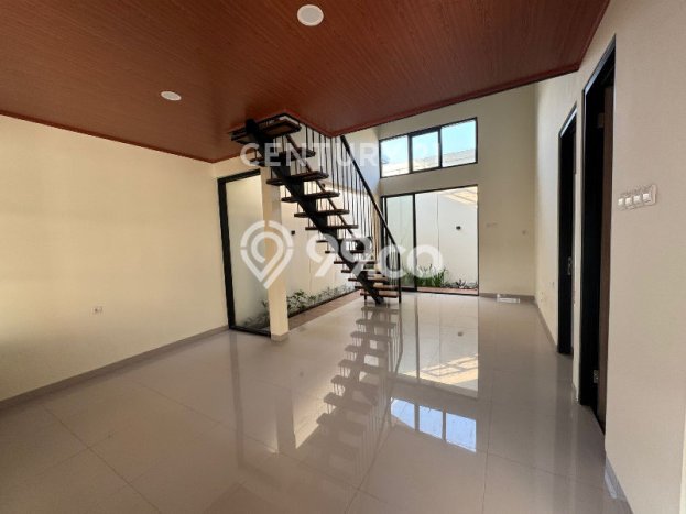 Jual Rumah Strategis Bagus Punya 2 KT di Cibinong Bogor SHM Jual Rumah Strategis Bagus Punya 2 KT di Cibinong Bogor SHM