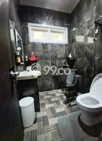 Ready to Use! Premium House LT 240m2 Desain Elegan di Lebak Bulus Ready to Use! Premium House LT 240m2 Desain Elegan di Lebak Bulus