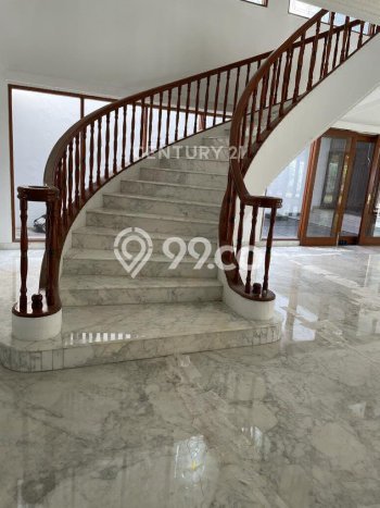 Hunian Elit LB 950m2 Siap Huni Desain Elegan di Kemang, Jakarta Selatan Hunian Elit LB 950m2 Siap Huni Desain Elegan di Kemang, Jakarta Selatan