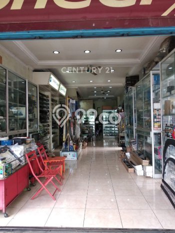 Ruko Disewakan di Kawasan Ramai Kebayoran Lama, Jakarta Selatan Ruko Disewakan di Kawasan Ramai Kebayoran Lama, Jakarta Selatan