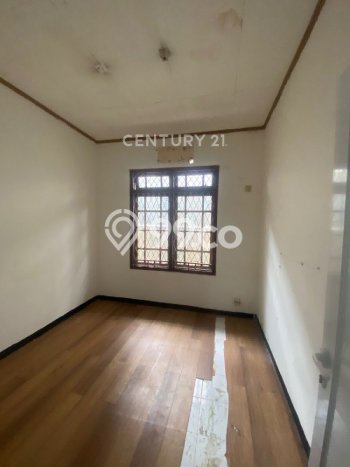 Rumah Disewakan Jakarta Selatan LT 265m2 LB 180m2 Kawasan Kemang Rumah Disewakan Jakarta Selatan LT 265m2 LB 180m2 Kawasan Kemang