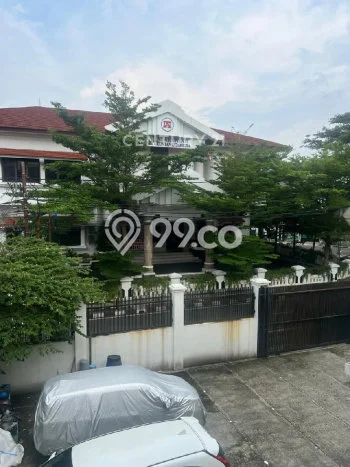 Siap Huni Hunian Elit 20 Kamar di Menteng Dekat ke Mana Pun Siap Huni Hunian Elit 20 Kamar di Menteng Dekat ke Mana Pun