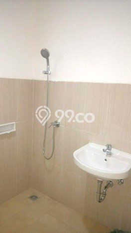 Jual Rumah Bagus Siap Huni LB 90m2 di Serpong, Tangerang Selatan Jual Rumah Bagus Siap Huni LB 90m2 di Serpong, Tangerang Selatan