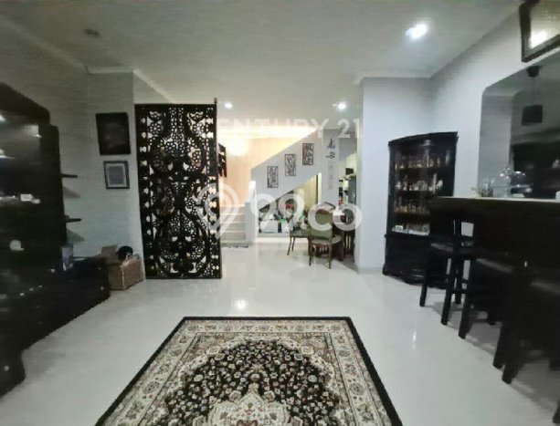 Ready to Use! Premium House LT 240m2 Desain Elegan di Lebak Bulus Ready to Use! Premium House LT 240m2 Desain Elegan di Lebak Bulus