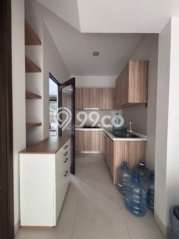 Disewakan! Rumah 4 Kamar Tidur &
4 Kamar Mandi di BSD City, Tangerang Disewakan! Rumah 4 Kamar Tidur &
4 Kamar Mandi di BSD City, Tangerang