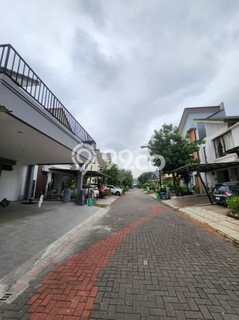 Rumah Disewakan Tangerang LT 128m2 LB 200m2 Area Gading Serpong Serenade Lake Rumah Disewakan Tangerang LT 128m2 LB 200m2 Area Gading Serpong Serenade Lake