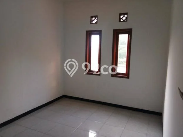 Dijual Rumah 3 Kamar Lokasi Ideal Nyaman dan Strategis di Kiaracondong Dijual Rumah 3 Kamar Lokasi Ideal Nyaman dan Strategis di Kiaracondong