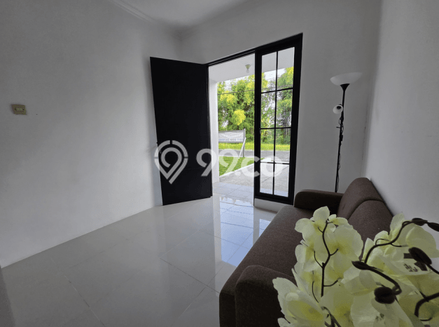 Dijual Cepat Rumah Favorit Siap Huni LB 87m2 di Wiyung, Surabaya Dijual Cepat Rumah Favorit Siap Huni LB 87m2 di Wiyung, Surabaya