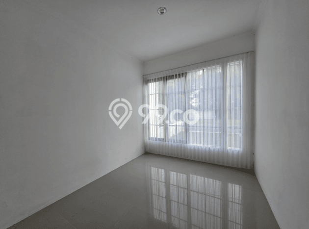 Dijual Cepat Rumah Favorit Siap Huni LB 87m2 di Wiyung, Surabaya Dijual Cepat Rumah Favorit Siap Huni LB 87m2 di Wiyung, Surabaya