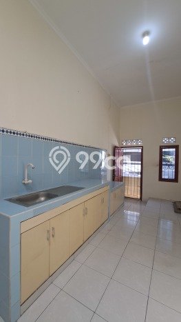 Disewakan! Rumah 4 Kamar Tidur &
2 Kamar Mandi di Tanah Mas, Semarang Disewakan! Rumah 4 Kamar Tidur &
2 Kamar Mandi di Tanah Mas, Semarang