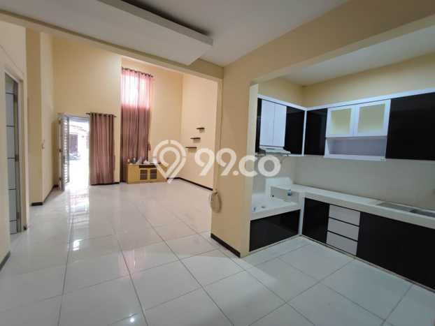 HARGA SPECIAL! Rumah Nyaman area Pedurungan, Semarang, LT 120m2m² LB 70m2m² Bisa Nego! HARGA SPECIAL! Rumah Nyaman area Pedurungan, Semarang, LT 120m2m² LB 70m2m² Bisa Nego!