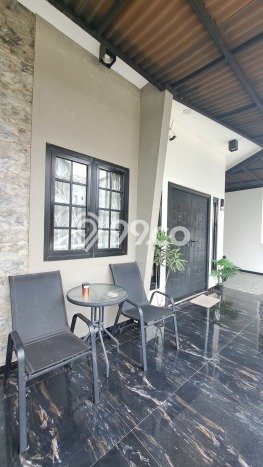 Rumah Strategis Modern Lb 80m2 di Pedurungan, Semarang Rumah Strategis Modern Lb 80m2 di Pedurungan, Semarang