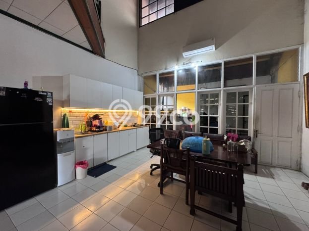 Ready to Use! Luxury House LT 460m2 Desain Modern di Cipinang Ready to Use! Luxury House LT 460m2 Desain Modern di Cipinang