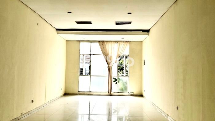 Disewakan Ruko di Kawasan Ramai Lebak Bulus Luas 150m2 Disewakan Ruko di Kawasan Ramai Lebak Bulus Luas 150m2