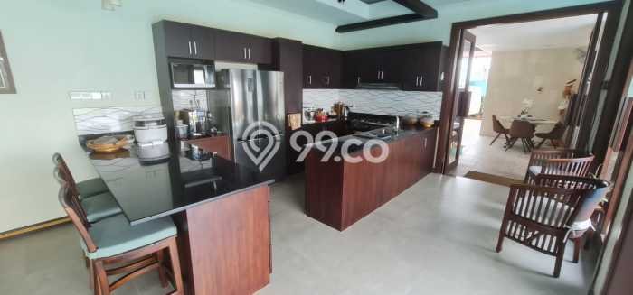 Rumah Siap Pakai area Nusa Dua, Badung, LT 475m2m² LB 360m2m² Rumah Siap Pakai area Nusa Dua, Badung, LT 475m2m² LB 360m2m²