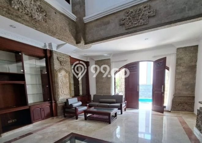 Jual Murah Rumah dengan 5 Kamar Tidur dan 5 Kamar Mandi di Area Renon, Denpasar Jual Murah Rumah dengan 5 Kamar Tidur dan 5 Kamar Mandi di Area Renon, Denpasar