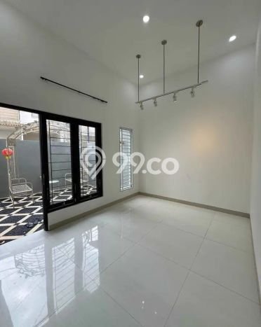 JUAL CEPAT! Rumah Ready Stock Lokasi Premium Denpasar Barat, Luas 128m2m² Bangunan 150m2m² JUAL CEPAT! Rumah Ready Stock Lokasi Premium Denpasar Barat, Luas 128m2m² Bangunan 150m2m²