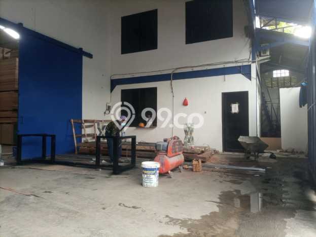 KAWASAN PREMIUM! Gudang di Pinang, Luas 445m², Pusat Komersial KAWASAN PREMIUM! Gudang di Pinang, Luas 445m², Pusat Komersial