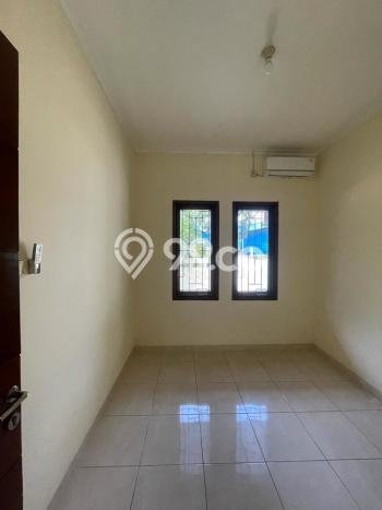 Rumah Elit Modern Siap Huni di BSD Tangerang Rumah Elit Modern Siap Huni di BSD Tangerang
