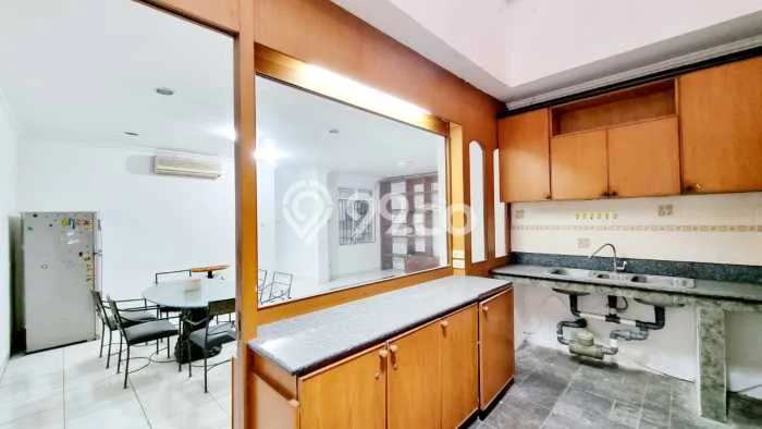 Dijual Rumah Premium dengan Fasilitas Sekitar Lengkap di Kembangan, Jakarta Barat Dijual Rumah Premium dengan Fasilitas Sekitar Lengkap di Kembangan, Jakarta Barat