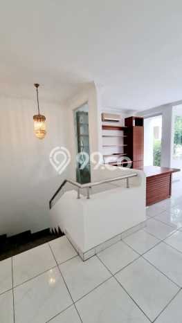 Dijual Rumah Premium dengan Fasilitas Sekitar Lengkap di Kembangan, Jakarta Barat Dijual Rumah Premium dengan Fasilitas Sekitar Lengkap di Kembangan, Jakarta Barat